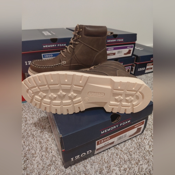 Izod Men's Dark Brown Boots with Cream Sole - Picture 4 of 6